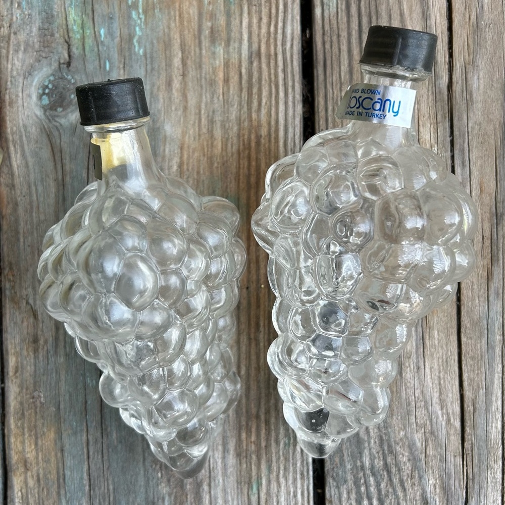 Grape Shaped Glass Bottles Toscany (2)